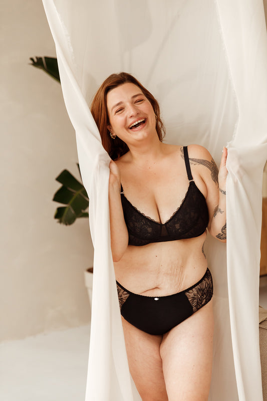 Frouke's story: self-acceptance after weight loss – Savara Intimates